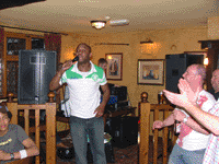 Jermaine Jones sings us a song